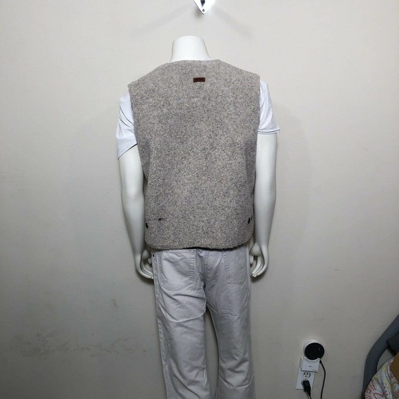Outback Trading - Marlboro Vest Reversible Sherpa - Picture 6 of 6